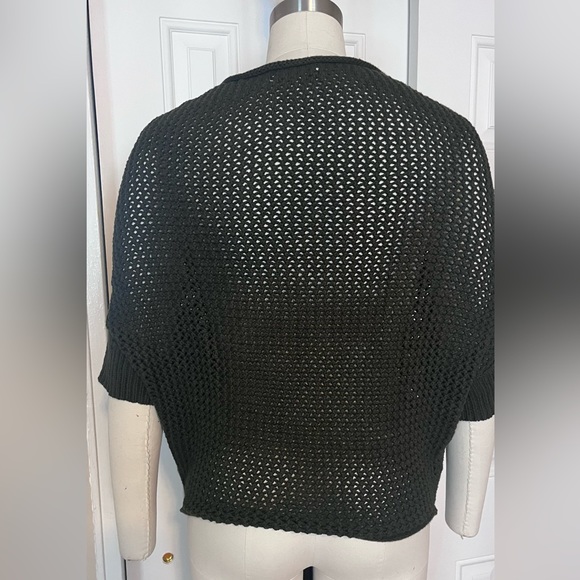 Robert Graham open stitch sweater - Picture 2 of 3